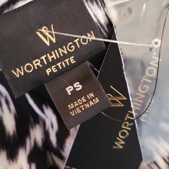 Worthington Black and White Geometric Blouse - Picture 7 of 7